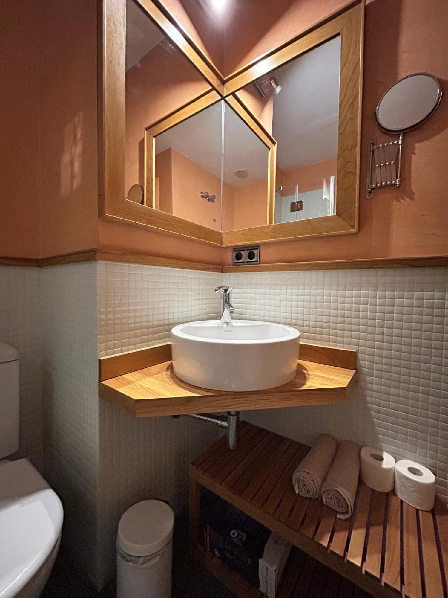 La Maestranza Charming One Or Two Bedrooms Apartments By Ocityzen Sevilla Kültér fotó